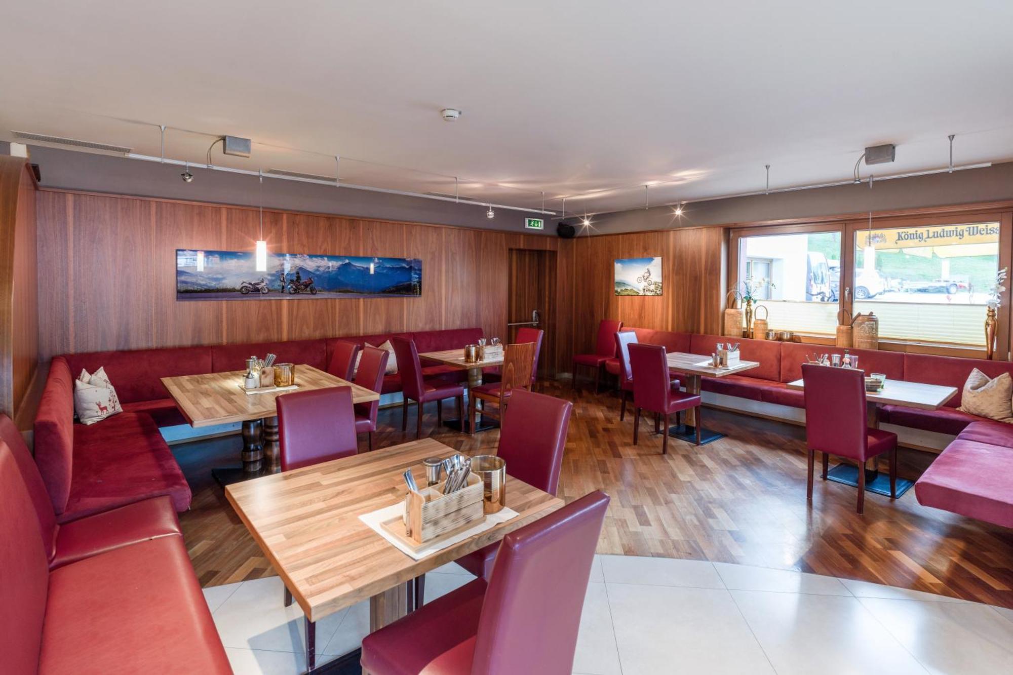 Das Sonnleiten Ski- Und Motorradhotel Bruck Im Zillertal Bruck am Ziller Exterior foto