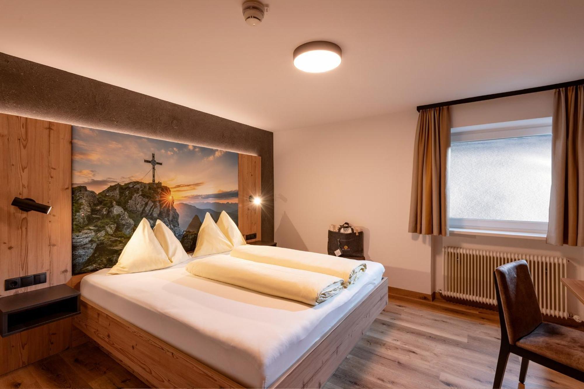 Das Sonnleiten Ski- Und Motorradhotel Bruck Im Zillertal Bruck am Ziller Exterior foto