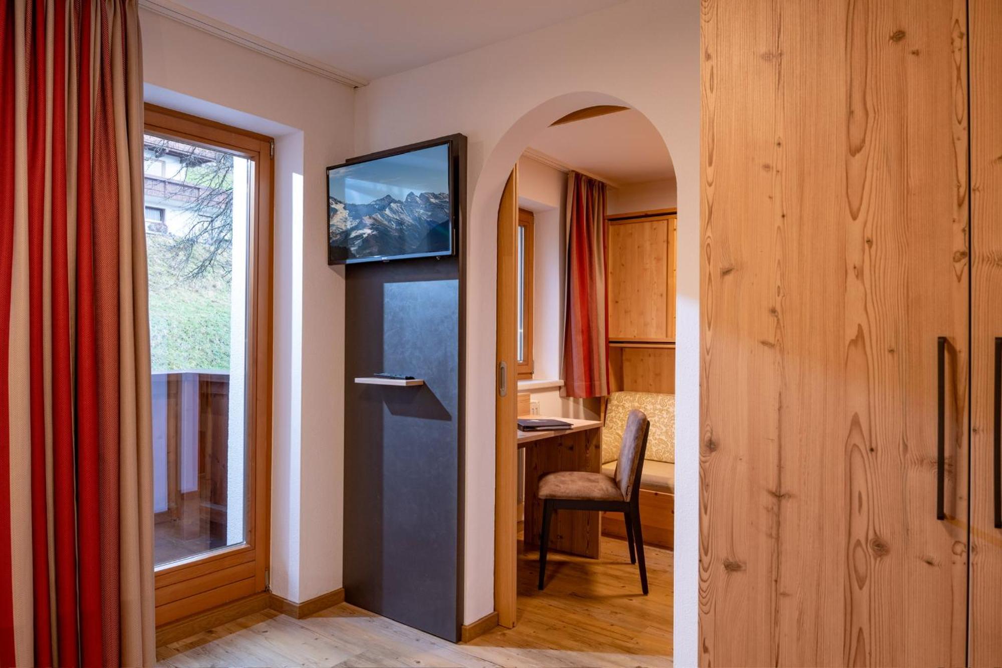 Das Sonnleiten Ski- Und Motorradhotel Bruck Im Zillertal Bruck am Ziller Exterior foto