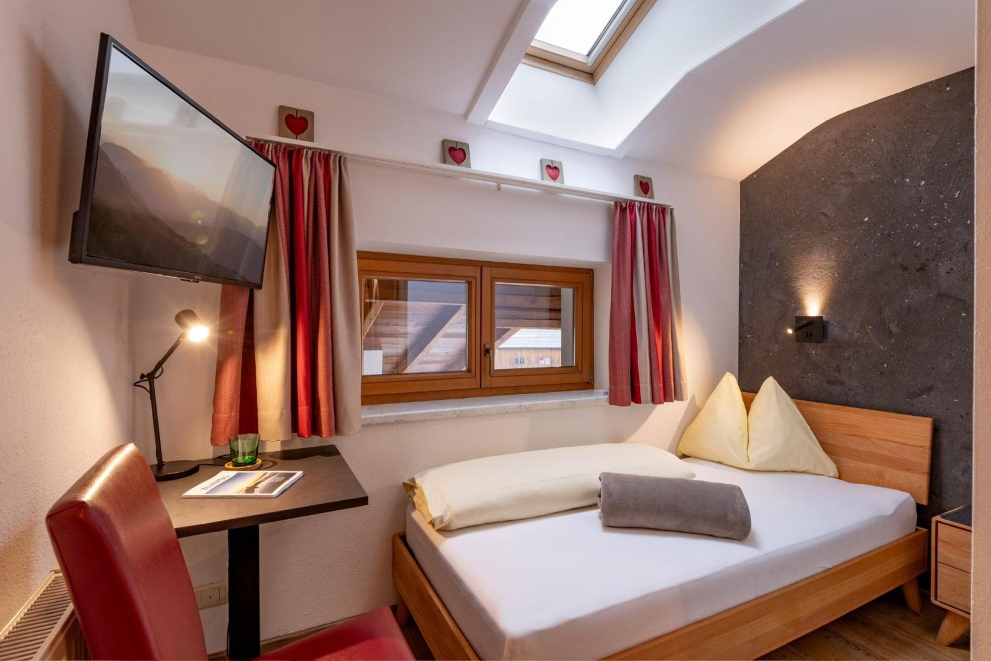 Das Sonnleiten Ski- Und Motorradhotel Bruck Im Zillertal Bruck am Ziller Exterior foto